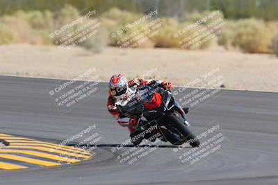 media/Oct-08-2022-SoCal Trackdays (Sat) [[1fc3beec89]]/Turn 10 (945am)/